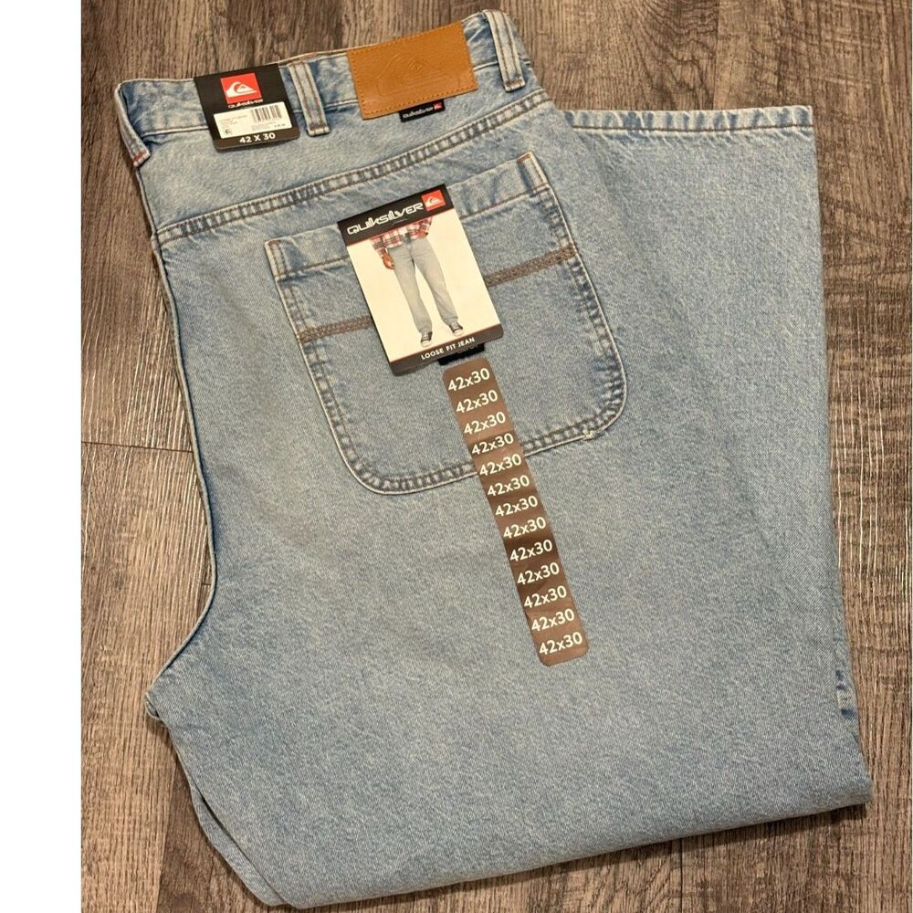 QuikSilver Mens Loose Fit Jeans 42x30 NWT Light Wash
